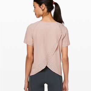 Lululemon quick pace short sleeve top size 6 new never worn very cute